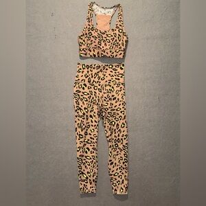 Fabletics Leopard Print Powerhold Leggings & sports bra Desert Wavy Leo Small
